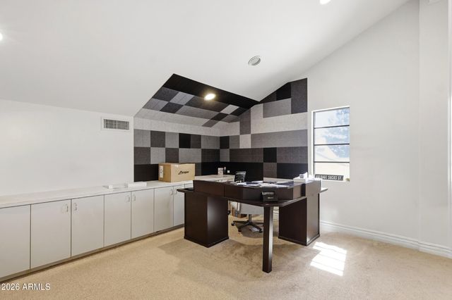 9801 E CARON Street, Scottsdale, AZ 85258
