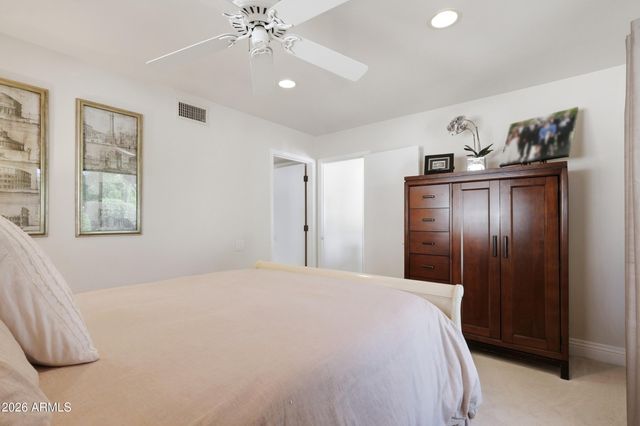 9801 E CARON Street, Scottsdale, AZ 85258