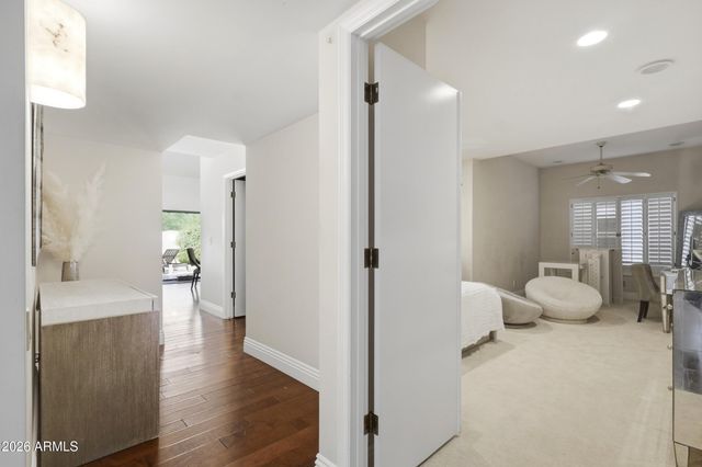 9801 E CARON Street, Scottsdale, AZ 85258