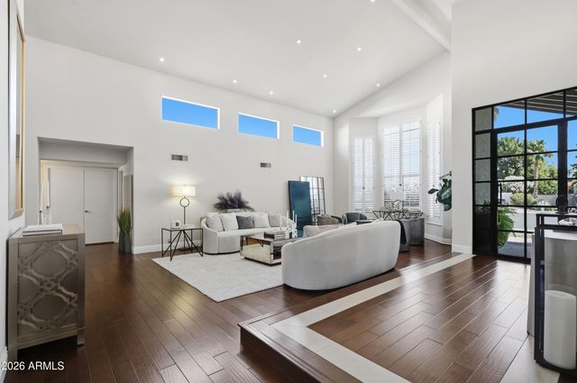 9801 E CARON Street, Scottsdale, AZ 85258