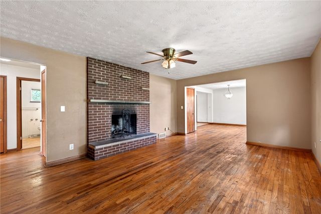 9860 Wolf Creek Pike, Dayton, OH 45426