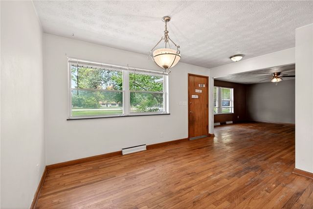 9860 Wolf Creek Pike, Dayton, OH 45426