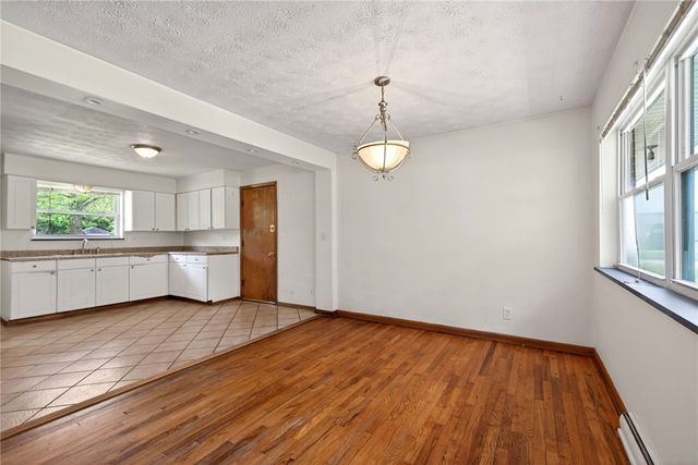 9860 Wolf Creek Pike, Dayton, OH 45426