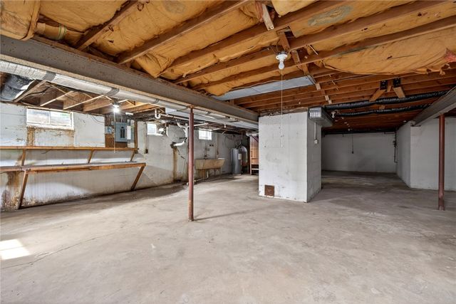 9860 Wolf Creek Pike, Dayton, OH 45426