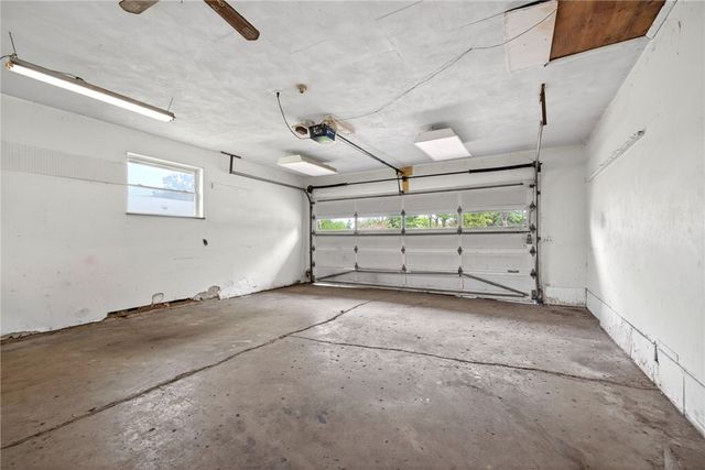9860 Wolf Creek Pike, Dayton, OH 45426