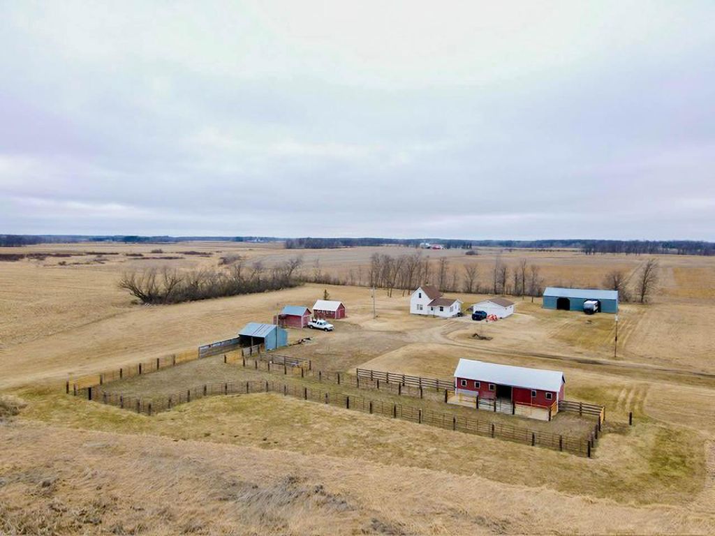 34473 County Highway 143, Bluffton, MN 56518