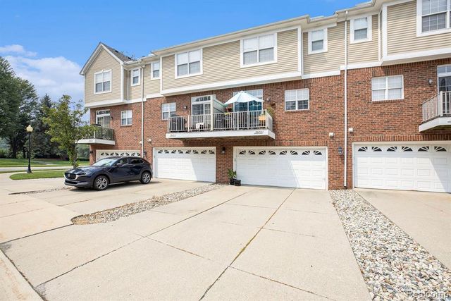 5975 Windemere Lane, Shelby Twp, MI 48316