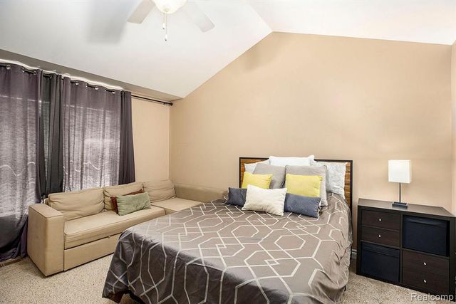 5975 Windemere Lane, Shelby Twp, MI 48316