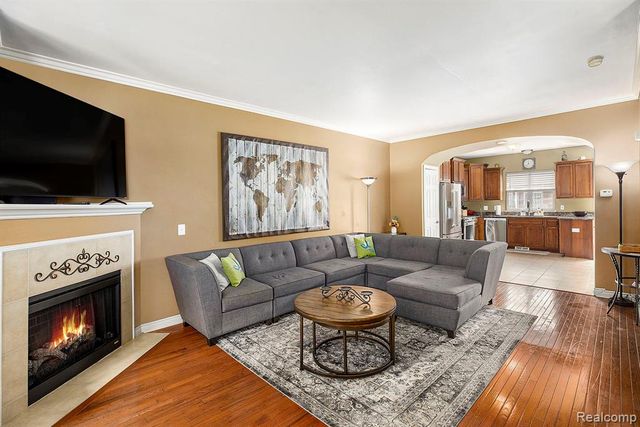 5975 Windemere Lane, Shelby Twp, MI 48316