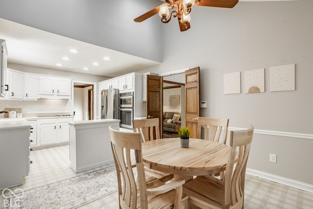 9037 Pinecreek Way, Indianapolis, IN 46256