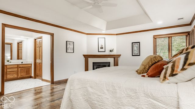 9037 Pinecreek Way, Indianapolis, IN 46256