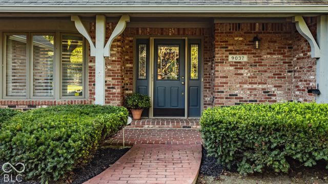 9037 Pinecreek Way, Indianapolis, IN 46256