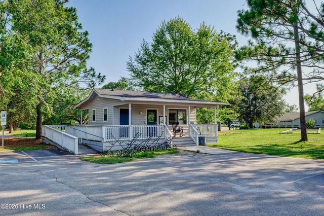 6037 Caddy Circle, Wilmington, NC 28405