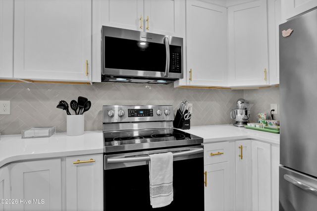 6037 Caddy Circle, Wilmington, NC 28405