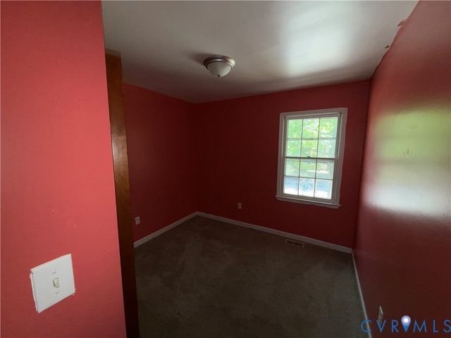 1607 Old Iron Rd, Hopewell, VA 23860