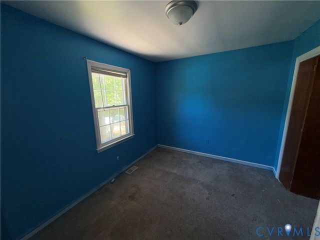 1607 Old Iron Rd, Hopewell, VA 23860