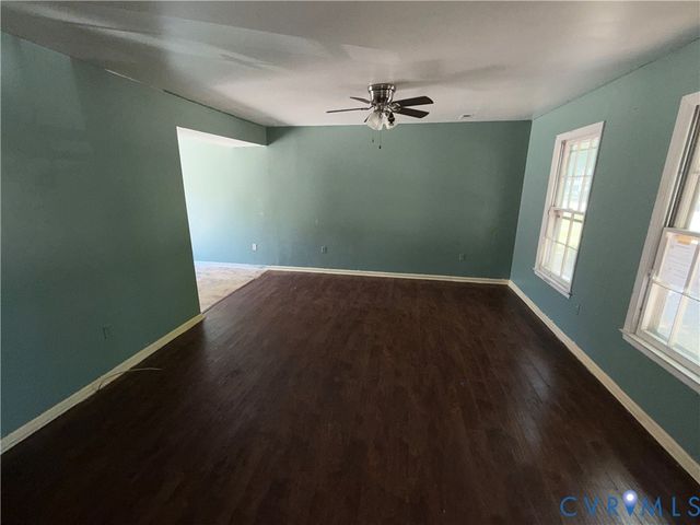 1607 Old Iron Rd, Hopewell, VA 23860