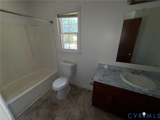 1607 Old Iron Rd, Hopewell, VA 23860