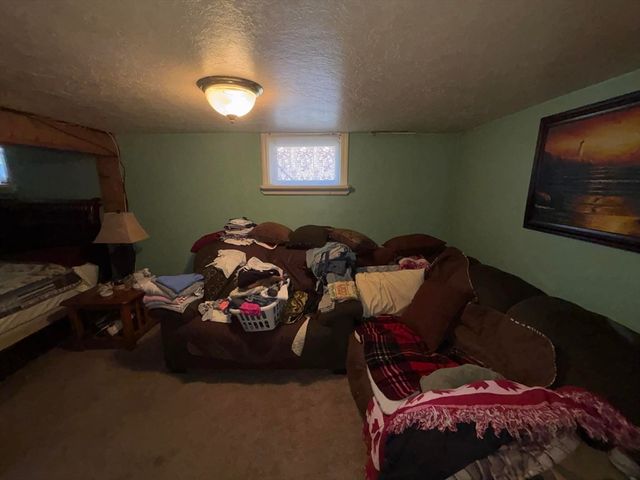 148 Pond St, Leominster, MA 01453