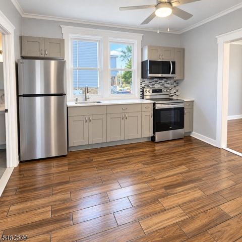 676 Clarkson Ave, Elizabeth City, NJ 07202