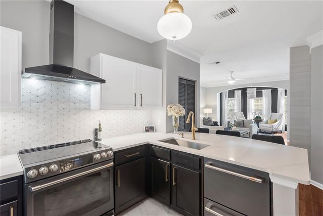 4207 S DALE MABRY HIGHWAY 1203, Tampa, FL 33611