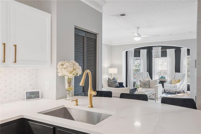 4207 S DALE MABRY HIGHWAY 1203, Tampa, FL 33611