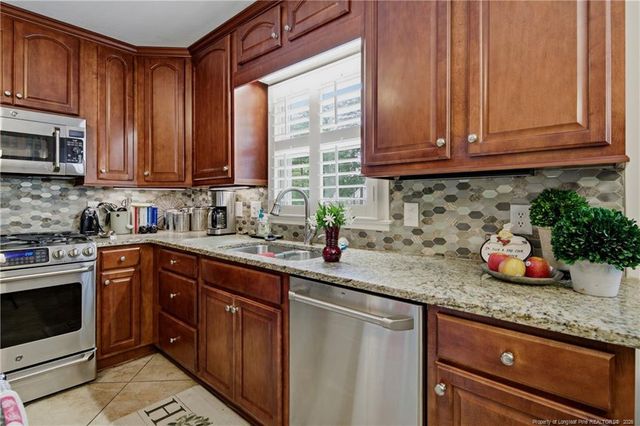 517 Northview Drive, Fayetteville, NC 28303