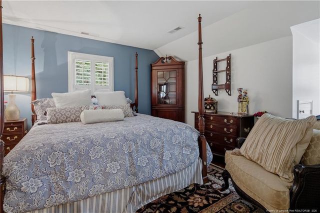 517 Northview Drive, Fayetteville, NC 28303