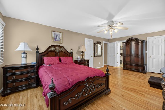 7 Kingston Terrace, Morganville, NJ 07751