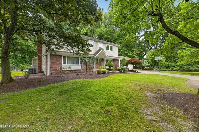 7 Kingston Terrace, Morganville, NJ 07751