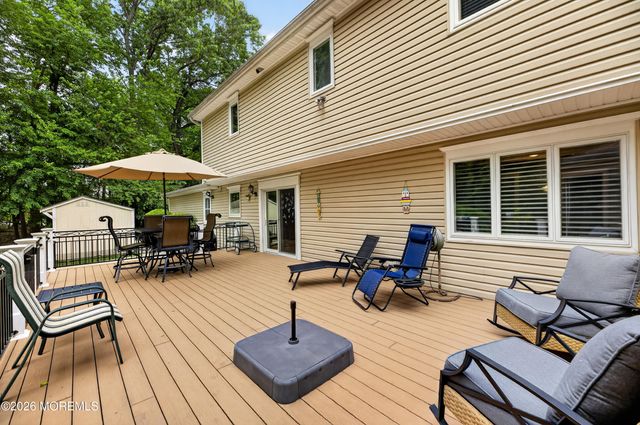 7 Kingston Terrace, Morganville, NJ 07751