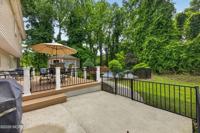7 Kingston Terrace, Morganville, NJ 07751