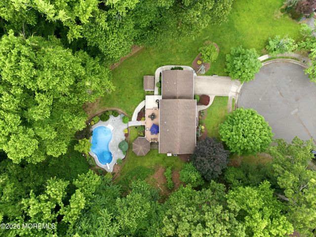 7 Kingston Terrace, Morganville, NJ 07751