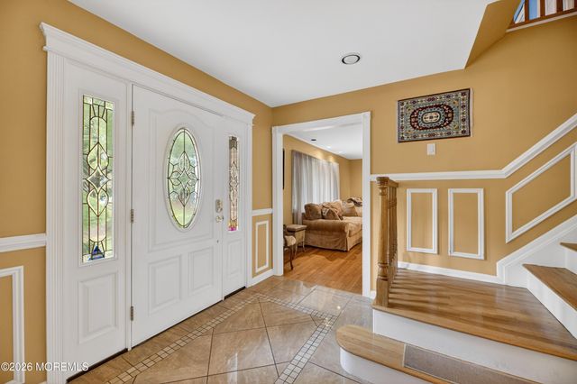 7 Kingston Terrace, Morganville, NJ 07751