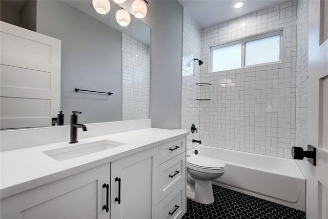 1417 Fairwood RD 1, Austin, TX 78722