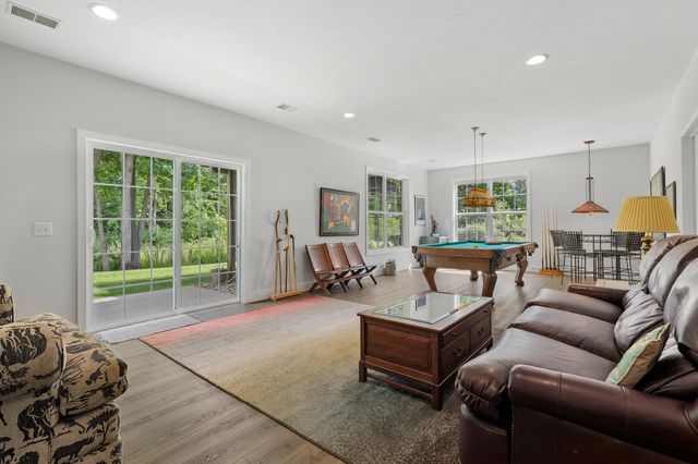 2214 Hunters Pond, Comstock Twp, MI 49048