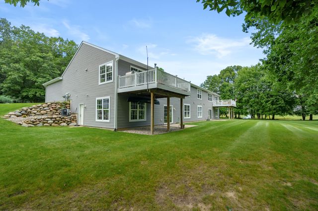 2214 Hunters Pond, Comstock Twp, MI 49048