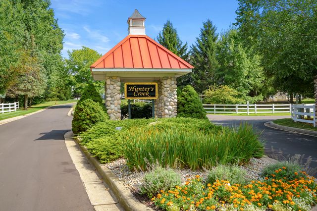 2214 Hunters Pond, Comstock Twp, MI 49048