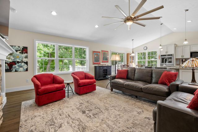 2214 Hunters Pond, Comstock Twp, MI 49048