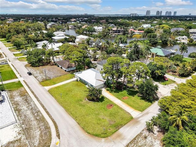 27595 Imperial River RD, Bonita Springs, FL 34134