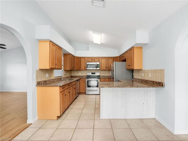 27595 Imperial River RD, Bonita Springs, FL 34134