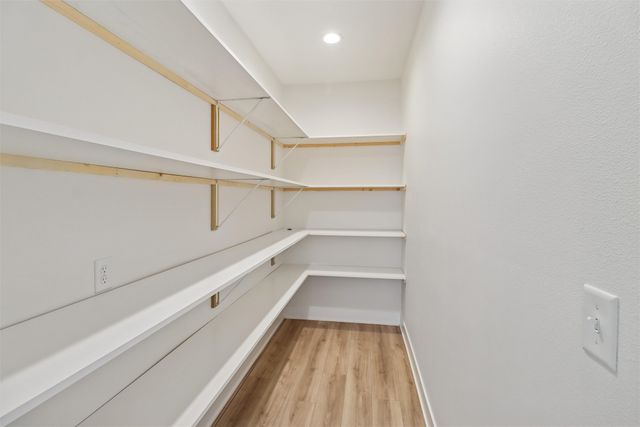 2227 Green Leaf Circle, Norwalk, IA 50211