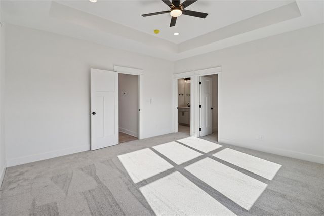 2227 Green Leaf Circle, Norwalk, IA 50211