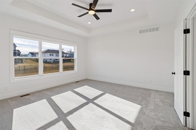 2227 Green Leaf Circle, Norwalk, IA 50211