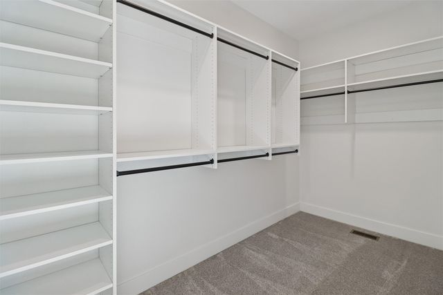 2227 Green Leaf Circle, Norwalk, IA 50211