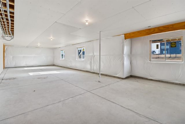 2227 Green Leaf Circle, Norwalk, IA 50211