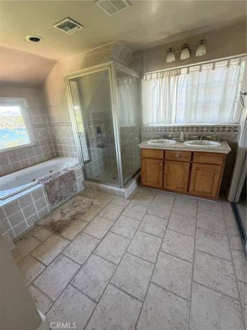 28838 Palisades, Lake Arrowhead, CA 92352