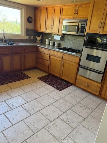 28838 Palisades, Lake Arrowhead, CA 92352