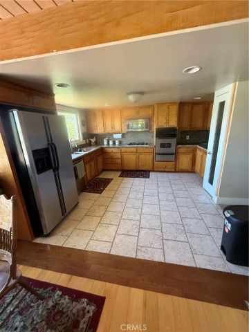 28838 Palisades, Lake Arrowhead, CA 92352