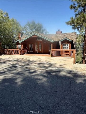 28838 Palisades, Lake Arrowhead, CA 92352
